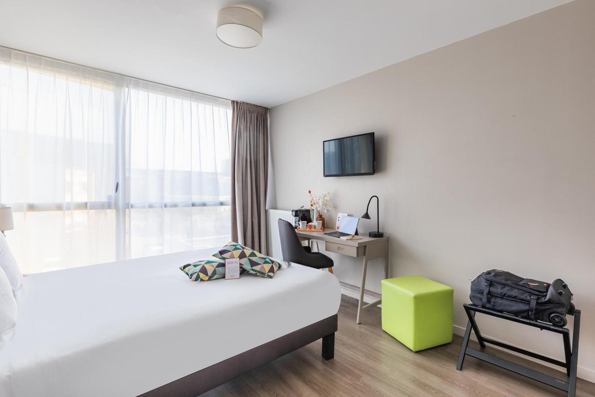 อัปปาร์ตซิตี้ กงฟอร์ เรนส์ - เซสซง เซอวีญ Aparthotel เซซง เซวินเญ ภายนอก รูปภาพ