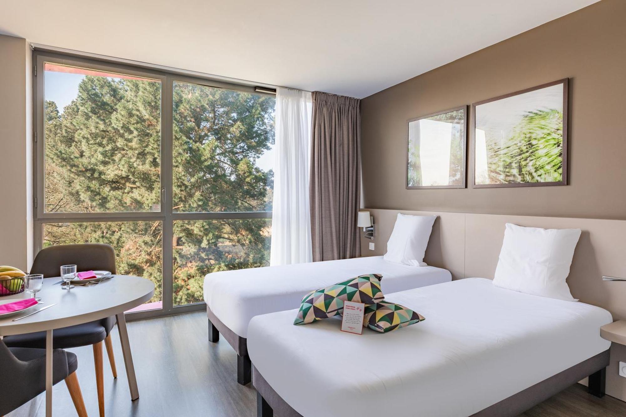 อัปปาร์ตซิตี้ กงฟอร์ เรนส์ - เซสซง เซอวีญ Aparthotel เซซง เซวินเญ ภายนอก รูปภาพ